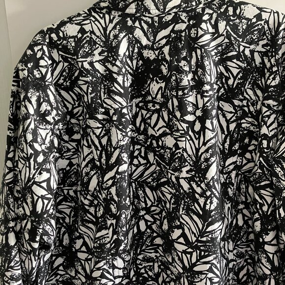 Christopher & Banks Womens Size 3XL Full Snap Front Shacket Floral. - Picture 8 of 14